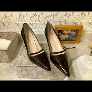 Anne Klein sz 6 chocolate coloured heals